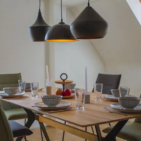 Main Idyll Apartment *