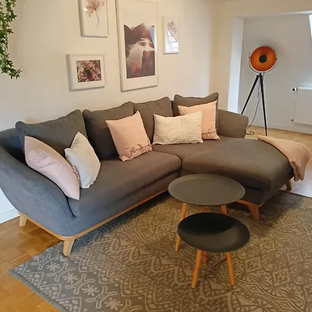 Main Idyll Apartment