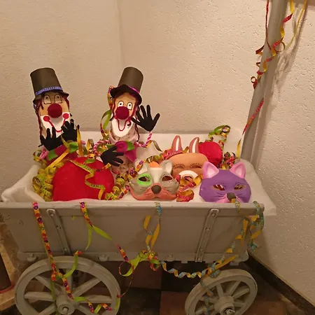 아파트 Main Idyll